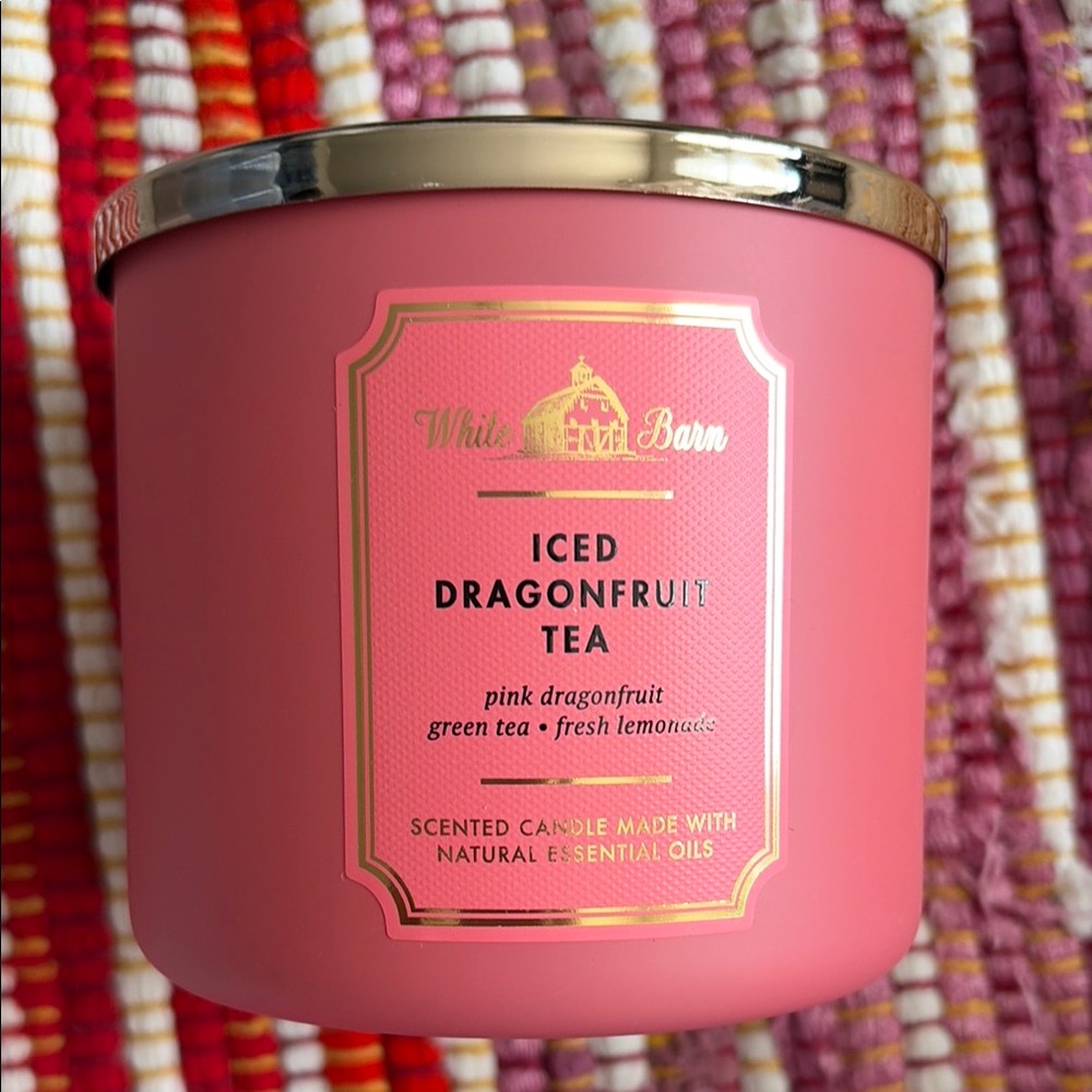 Bath and body works-iced dragon fruit tea